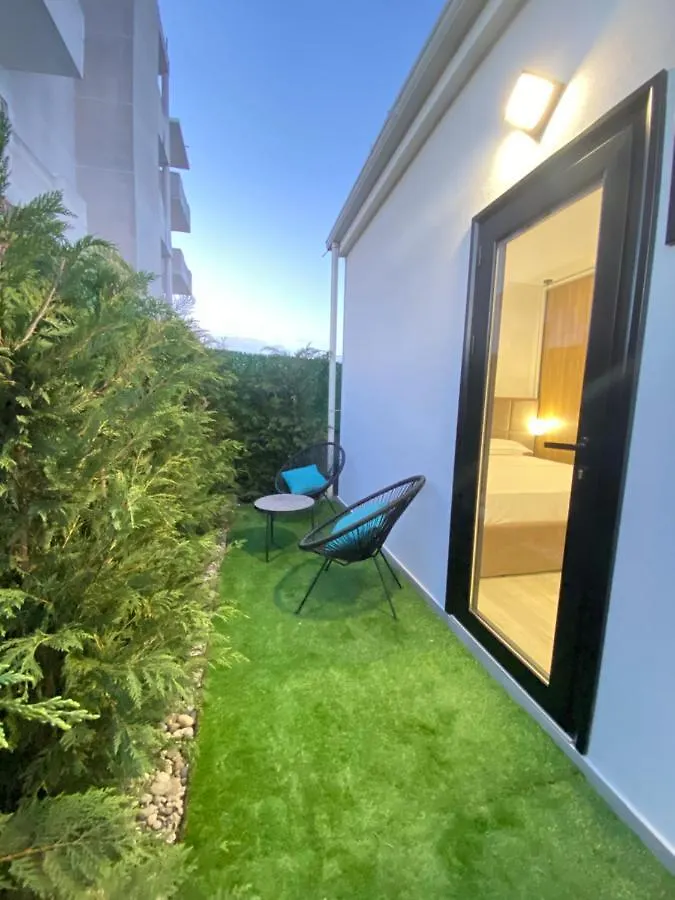 White Beach Villa 2 - Luxury Velipojë