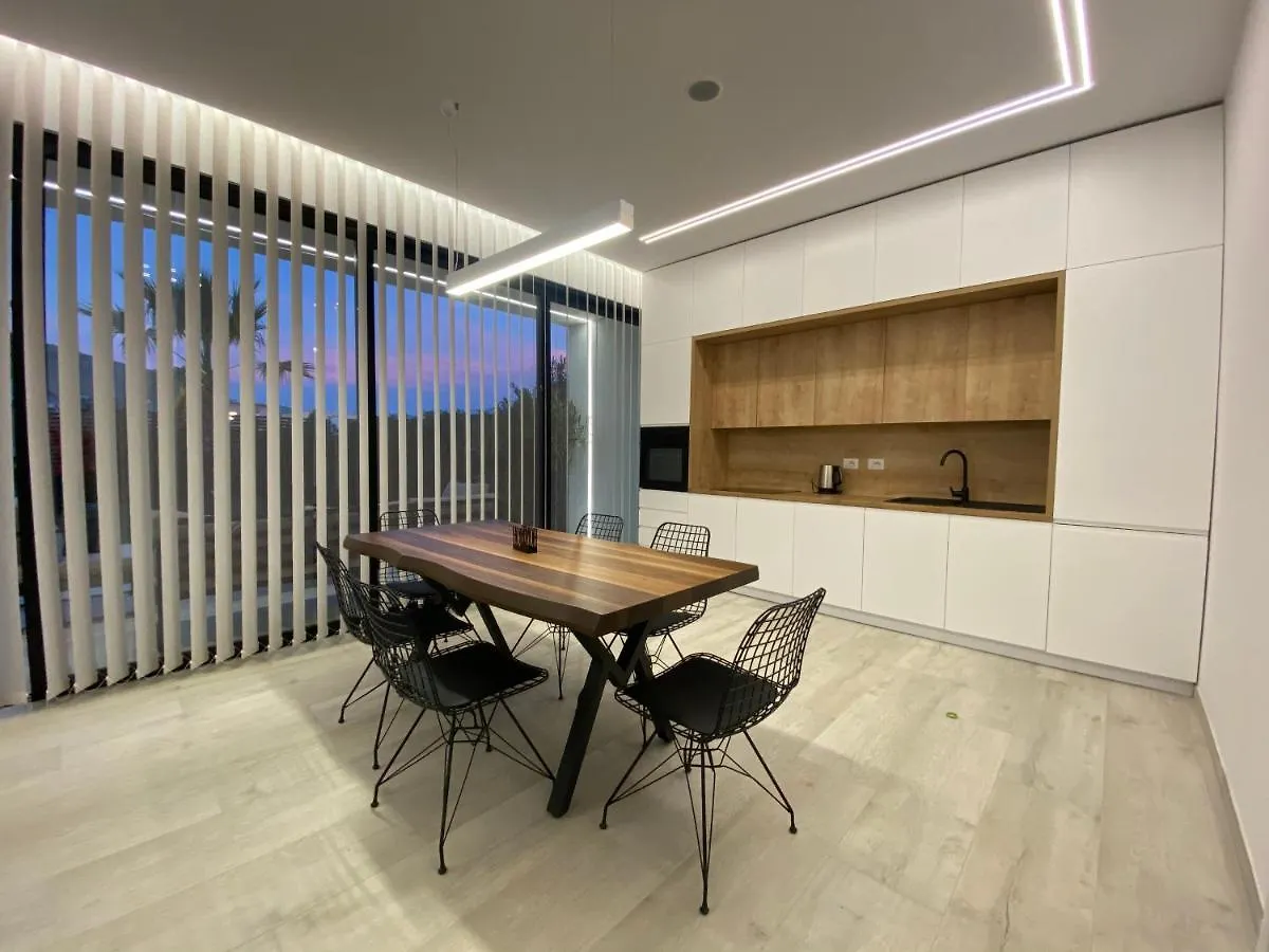 White Beach Villa 2 - Luxury Velipoje